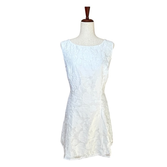 NEW Lulus Exquisite Moments White Floral Jacquard Sleeveless Mini Dress XL #1567 - Picture 2 of 6
